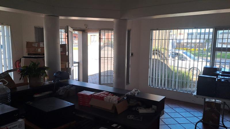 To Let commercial Property for Rent in Newton Park Eastern Cape